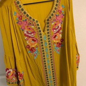 Andree by Savanna Jane mustard colored top